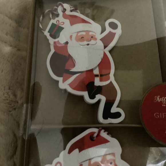 New Sheffield Home Christmas Tags-2o pieces - Picture 2 of 8